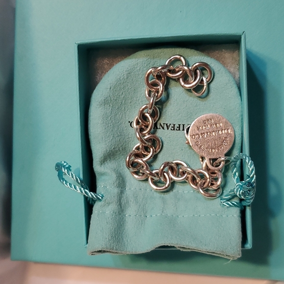 Tiffany & Co Bracelet - Picture 13 of 16